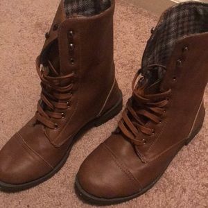 Winter Women’s Faux Boots